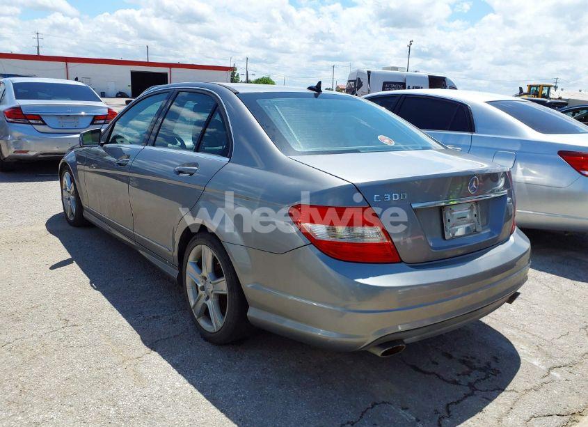 Photo 3 of 2011 Mercedes-benz C 300 LUXURY/SPORT (VIN WDDGF5EB7BR137123)