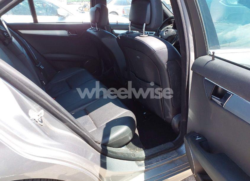 Photo 8 of 2011 Mercedes-benz C 300 LUXURY/SPORT (VIN WDDGF5EB7BR137123)