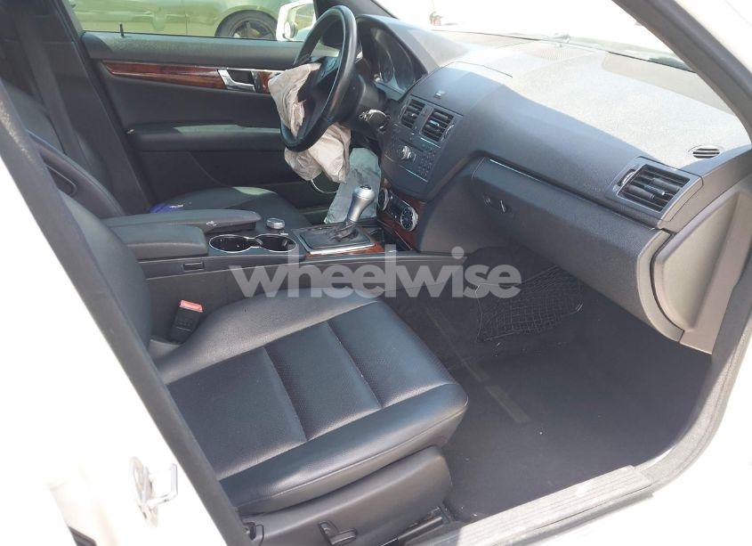 Photo 5 of 2010 Mercedes-benz C 300 LUXURY/SPORT (VIN WDDGF5EB8AF444008)