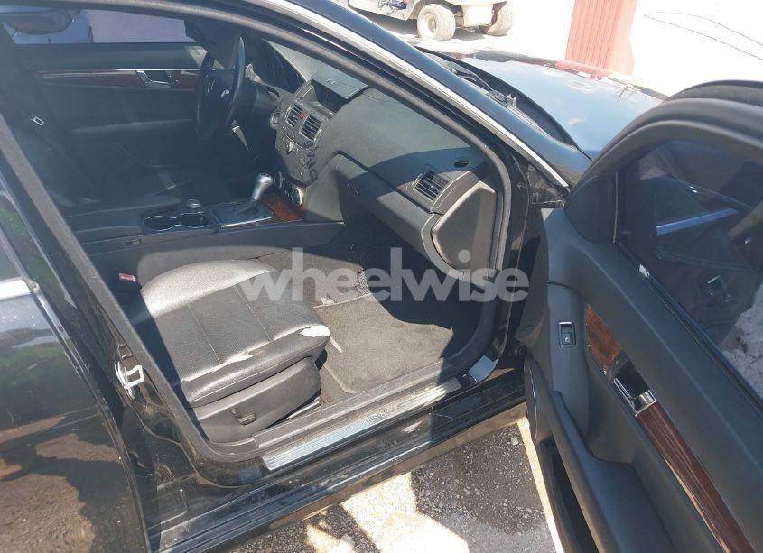 Photo 5 of 2011 Mercedes-benz C 300 LUXURY/SPORT (VIN WDDGF5EB8BR155906)