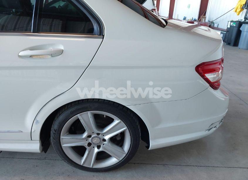 Photo 14 of 2011 Mercedes-benz C 300 LUXURY/SPORT (VIN WDDGF5EB9BR160421)