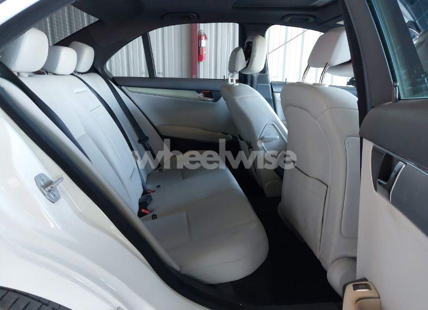 Photo 8 of 2011 Mercedes-benz C 300 LUXURY/SPORT (VIN WDDGF5EB9BR160421)