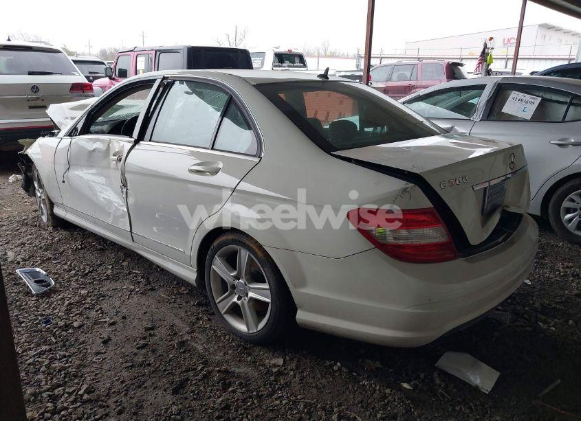 Photo 3 of 2011 Mercedes-benz C 300 LUXURY/SPORT (VIN WDDGF5EBXBA520875)