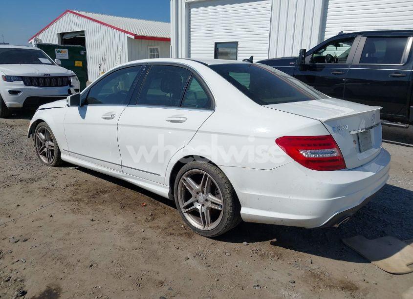 Photo 3 of 2013 Mercedes-benz C 350 SPORT (VIN WDDGF5HB1DA861449)