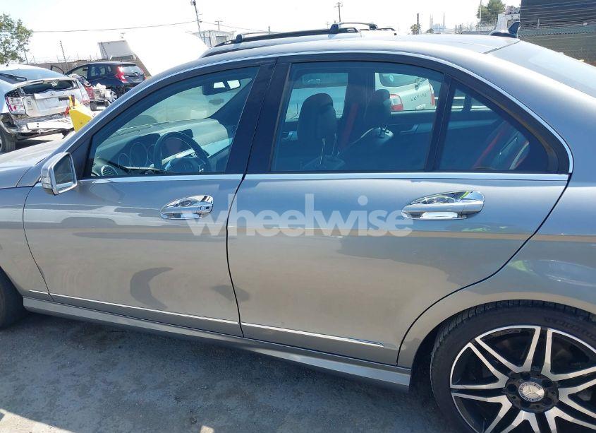 Photo 15 of 2013 Mercedes-benz C 350 SPORT (VIN WDDGF5HB9DA845290)