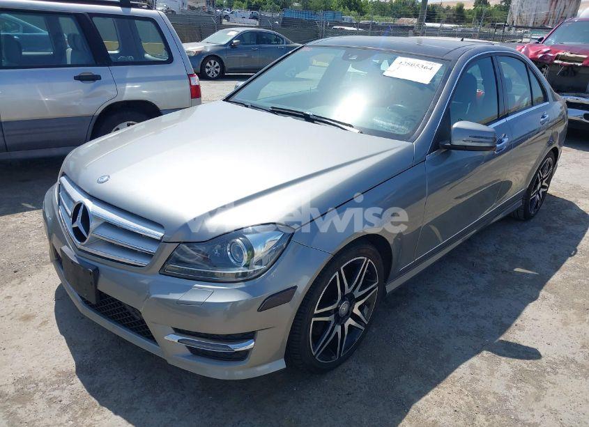 Photo 2 of 2013 Mercedes-benz C 350 SPORT (VIN WDDGF5HB9DA845290)