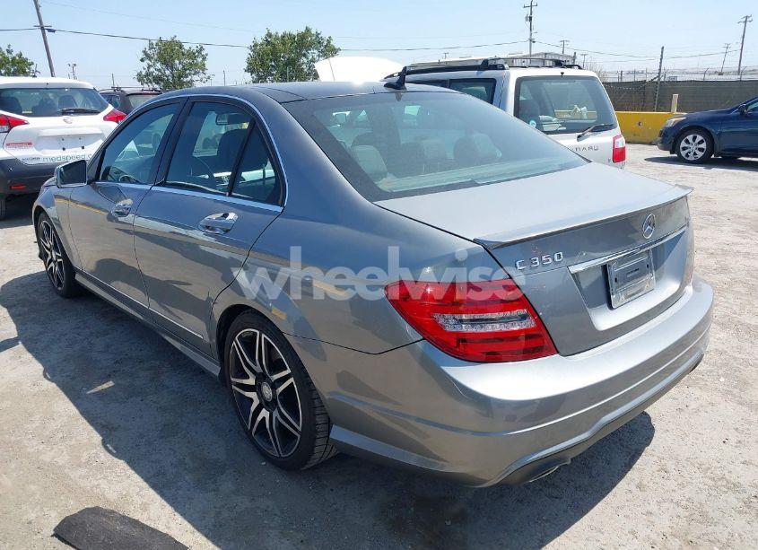 Photo 3 of 2013 Mercedes-benz C 350 SPORT (VIN WDDGF5HB9DA845290)