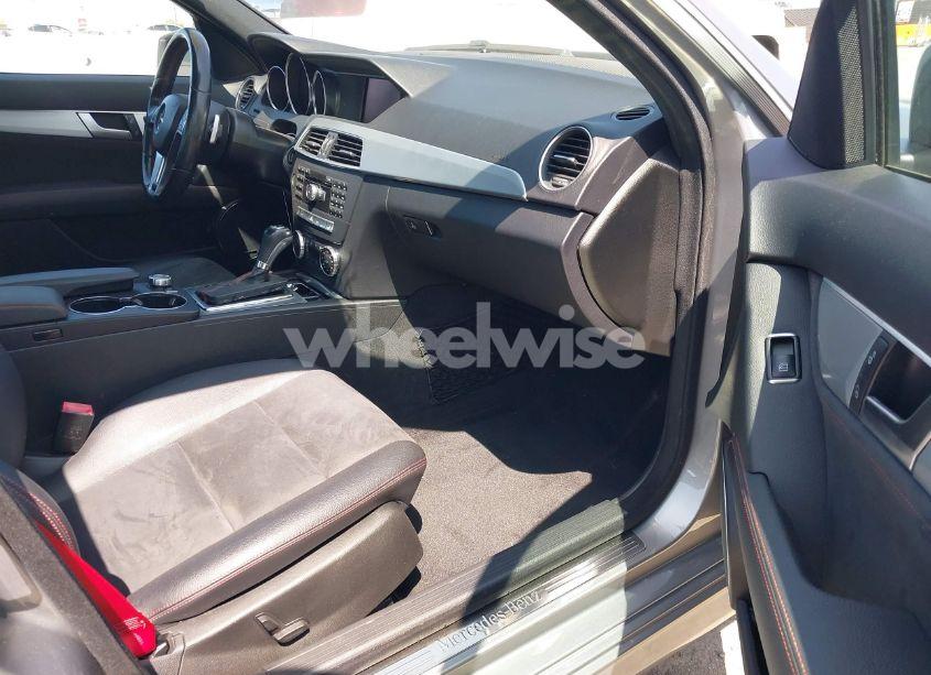 Photo 5 of 2013 Mercedes-benz C 350 SPORT (VIN WDDGF5HB9DA845290)