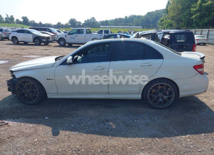 Photo 14 of 2009 Mercedes-benz C 63 AMG (VIN WDDGF77X49F275105)