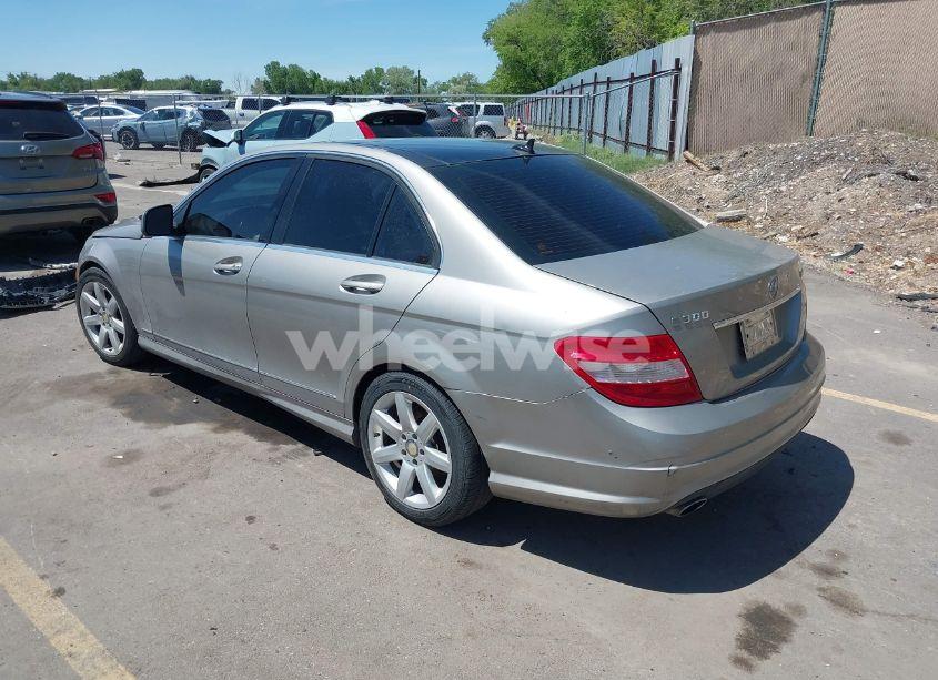 Photo 3 of 2009 Mercedes-benz C 300 LUXURY 4MATIC/SPORT 4MATIC (VIN WDDGF81X09R071799)