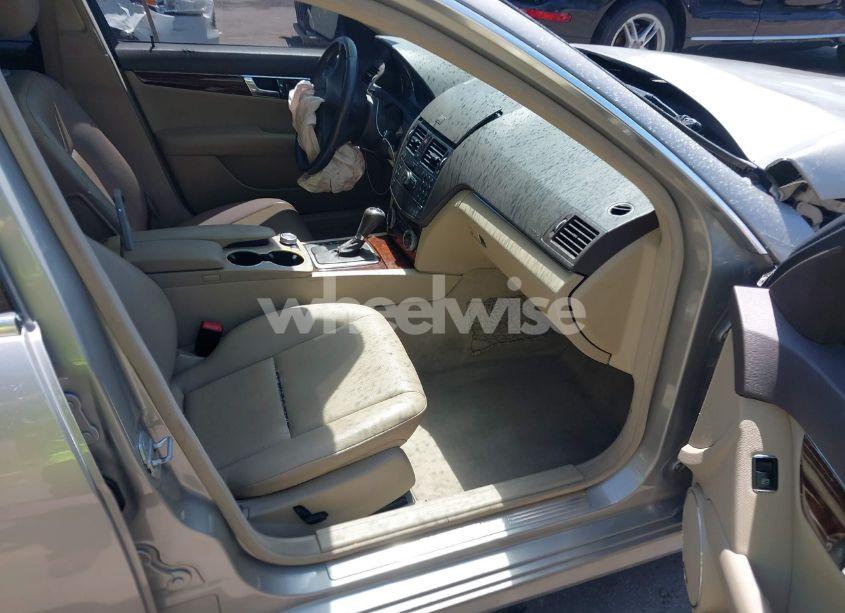 Photo 5 of 2009 Mercedes-benz C 300 LUXURY 4MATIC/SPORT 4MATIC (VIN WDDGF81X09R071799)