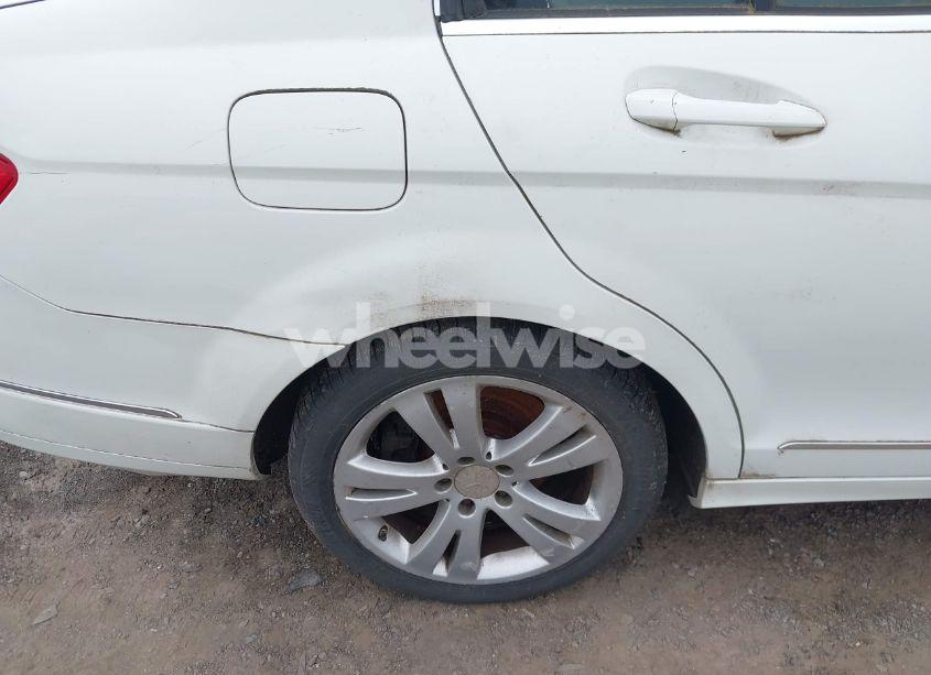 Photo 6 of 2008 Mercedes-benz C 300 LUXURY 4MATIC/SPORT 4MATIC (VIN WDDGF81X58F182946)