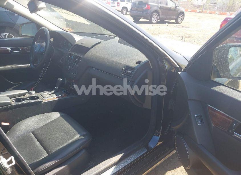 Photo 5 of 2009 Mercedes-benz C 300 LUXURY 4MATIC/SPORT 4MATIC (VIN WDDGF81X79R063182)