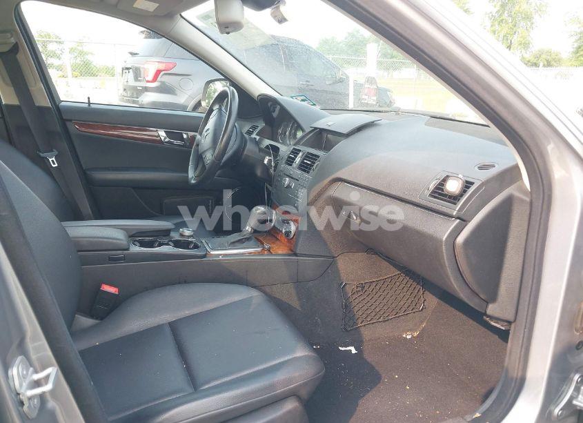 Photo 5 of 2009 Mercedes-benz C 300 LUXURY 4MATIC/SPORT 4MATIC (VIN WDDGF81X99R057352)