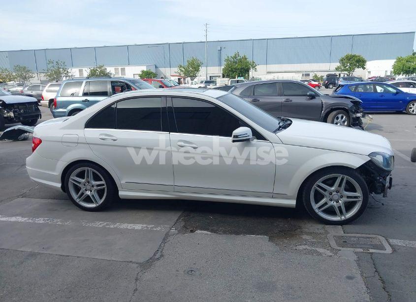 Photo 14 of 2013 Mercedes-benz C 300 LUXURY 4MATIC/SPORT 4MATIC (VIN WDDGF8AB0DA779904)