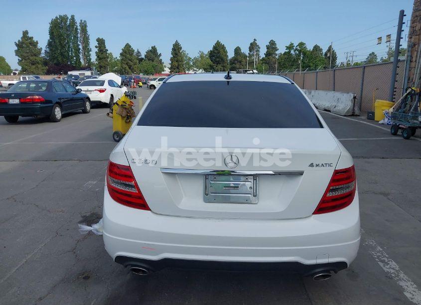 Photo 17 of 2013 Mercedes-benz C 300 LUXURY 4MATIC/SPORT 4MATIC (VIN WDDGF8AB0DA779904)