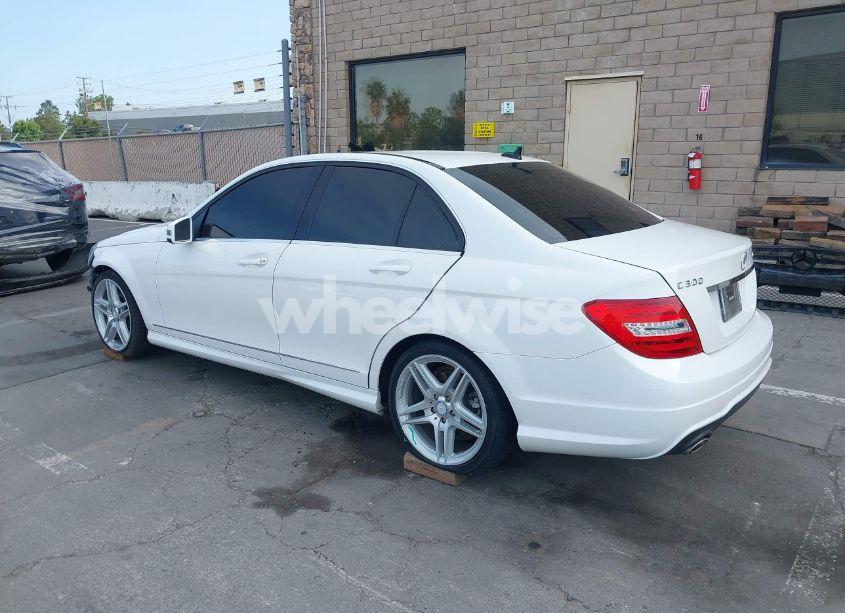 Photo 3 of 2013 Mercedes-benz C 300 LUXURY 4MATIC/SPORT 4MATIC (VIN WDDGF8AB0DA779904)