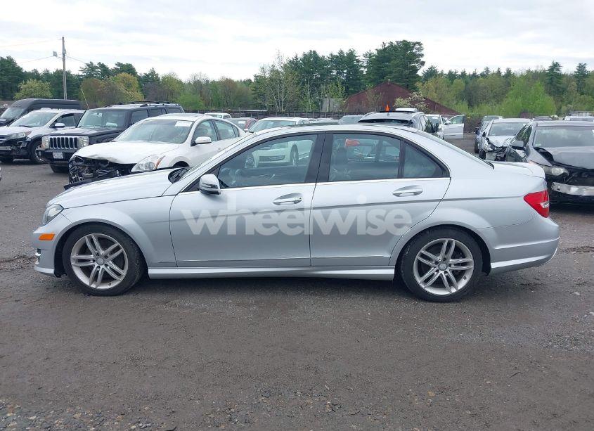 Photo 14 of 2013 Mercedes-benz C 300 LUXURY 4MATIC/SPORT 4MATIC (VIN WDDGF8AB0DR256335)