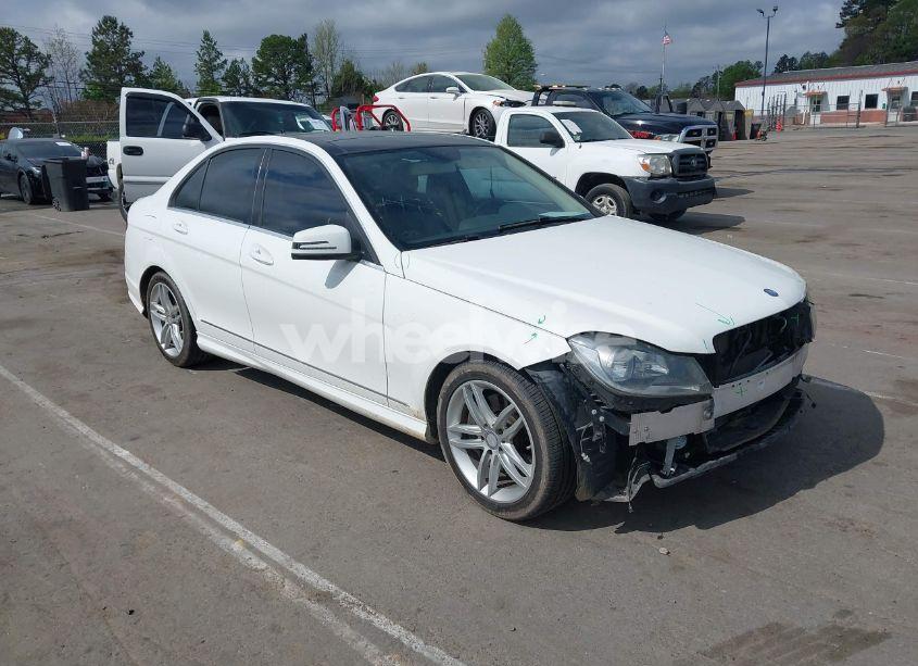 2014 Mercedes-benz C 300 LUXURY 4MATIC/SPORT 4MATIC (VIN WDDGF8AB0EA941628) main photo