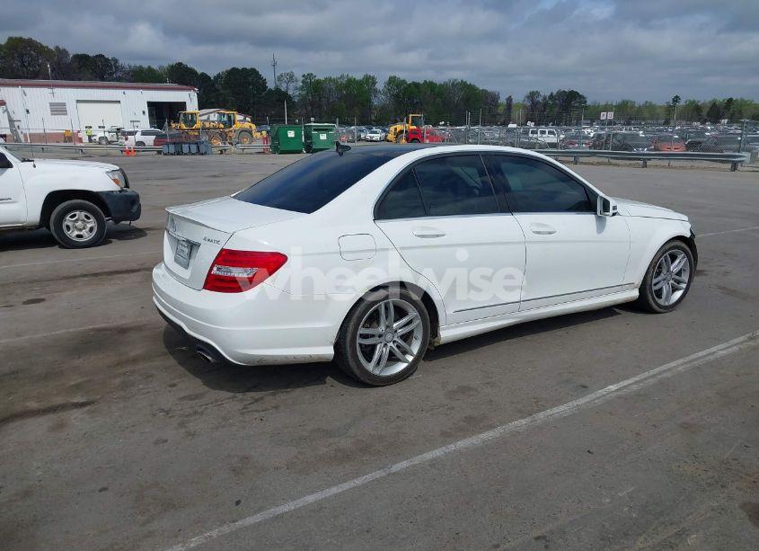 Photo 4 of 2014 Mercedes-benz C 300 LUXURY 4MATIC/SPORT 4MATIC (VIN WDDGF8AB0EA941628)