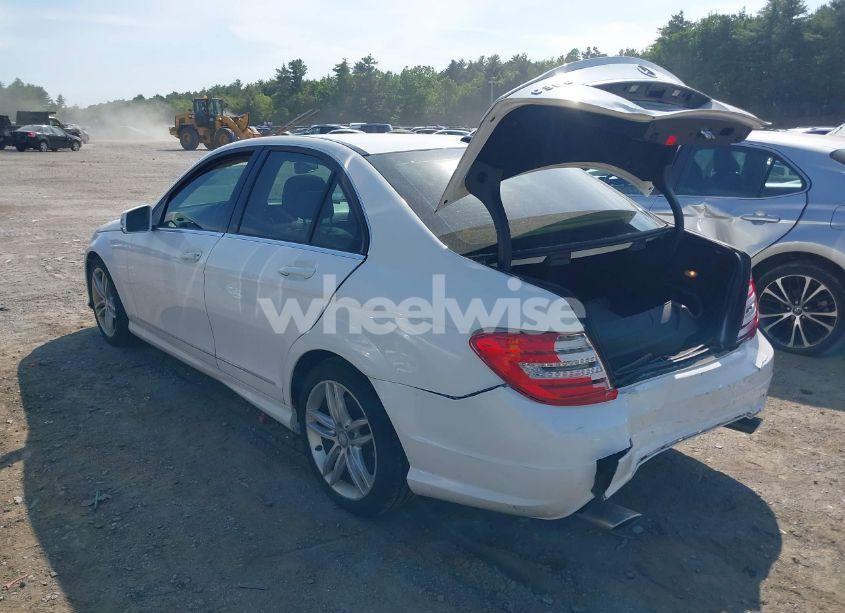 Photo 3 of 2014 Mercedes-benz C 300 LUXURY 4MATIC/SPORT 4MATIC (VIN WDDGF8AB0EA949700)