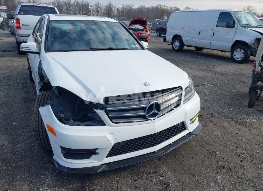 Photo 6 of 2014 Mercedes-benz C 300 C 300 LUXURY/SPORT 4MATIC (VIN WDDGF8AB0ER315661)