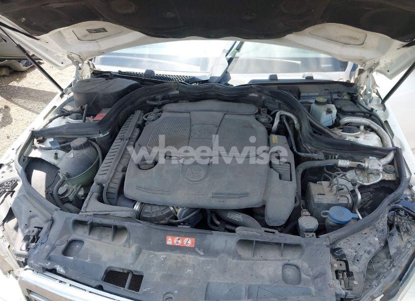 Photo 10 of 2013 Mercedes-benz C 300 LUXURY 4MATIC/SPORT 4MATIC (VIN WDDGF8AB1DR248695)