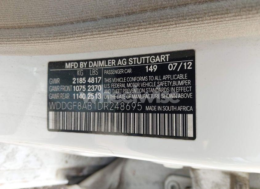 Photo 9 of 2013 Mercedes-benz C 300 LUXURY 4MATIC/SPORT 4MATIC (VIN WDDGF8AB1DR248695)