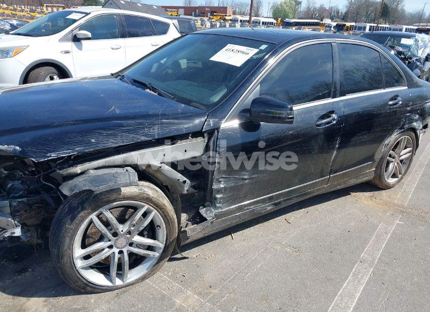 Photo 18 of 2013 Mercedes-benz C 300 LUXURY 4MATIC/SPORT 4MATIC (VIN WDDGF8AB1DR262578)