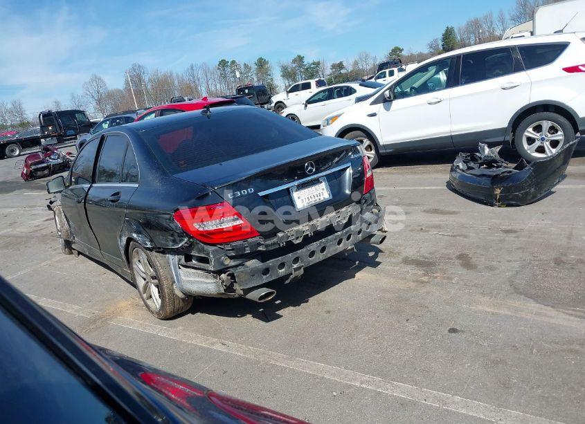 Photo 3 of 2013 Mercedes-benz C 300 LUXURY 4MATIC/SPORT 4MATIC (VIN WDDGF8AB1DR262578)