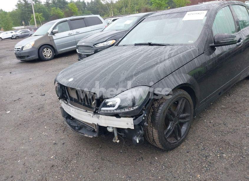 Photo 6 of 2014 Mercedes-benz C 300 LUXURY 4MATIC/SPORT 4MATIC (VIN WDDGF8AB1EA954503)