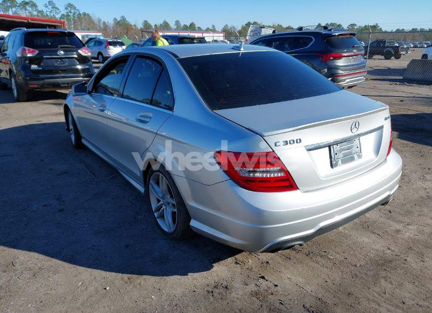Photo 3 of 2013 Mercedes-benz C 300 LUXURY 4MATIC/SPORT 4MATIC (VIN WDDGF8AB2DG129176)