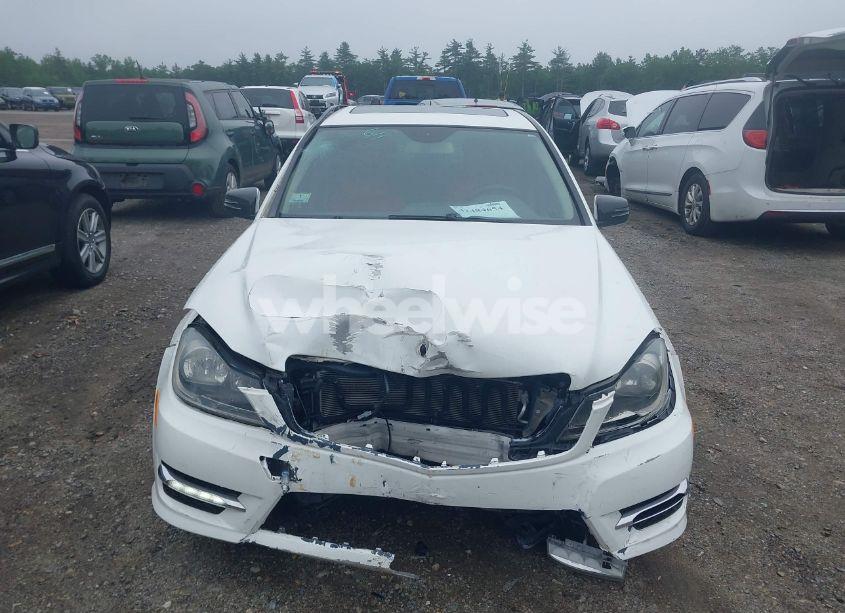 Photo 13 of 2013 Mercedes-benz C 300 LUXURY 4MATIC/SPORT 4MATIC (VIN WDDGF8AB2DR247992)
