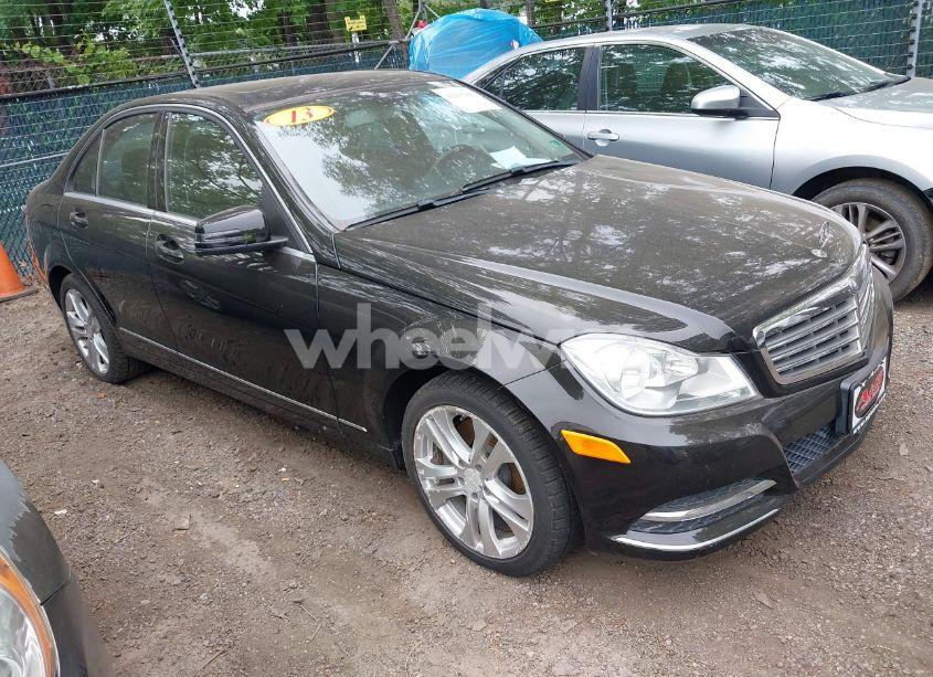 2013 Mercedes-benz C 300 LUXURY 4MATIC/SPORT 4MATIC (VIN WDDGF8AB2DR274240) main photo