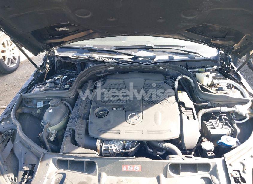 Photo 10 of 2013 Mercedes-benz C 300 LUXURY 4MATIC/SPORT 4MATIC (VIN WDDGF8AB2DR287909)