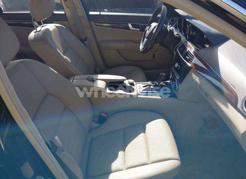 Photo 5 of 2013 Mercedes-benz C 300 LUXURY 4MATIC/SPORT 4MATIC (VIN WDDGF8AB2DR287909)