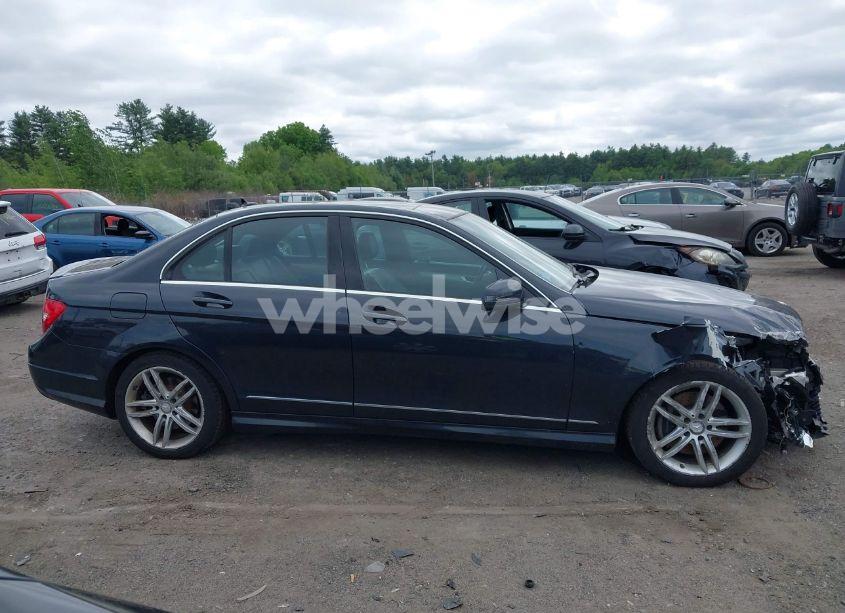Photo 13 of 2014 Mercedes-benz C 300 LUXURY 4MATIC/SPORT 4MATIC (VIN WDDGF8AB2EA937399)