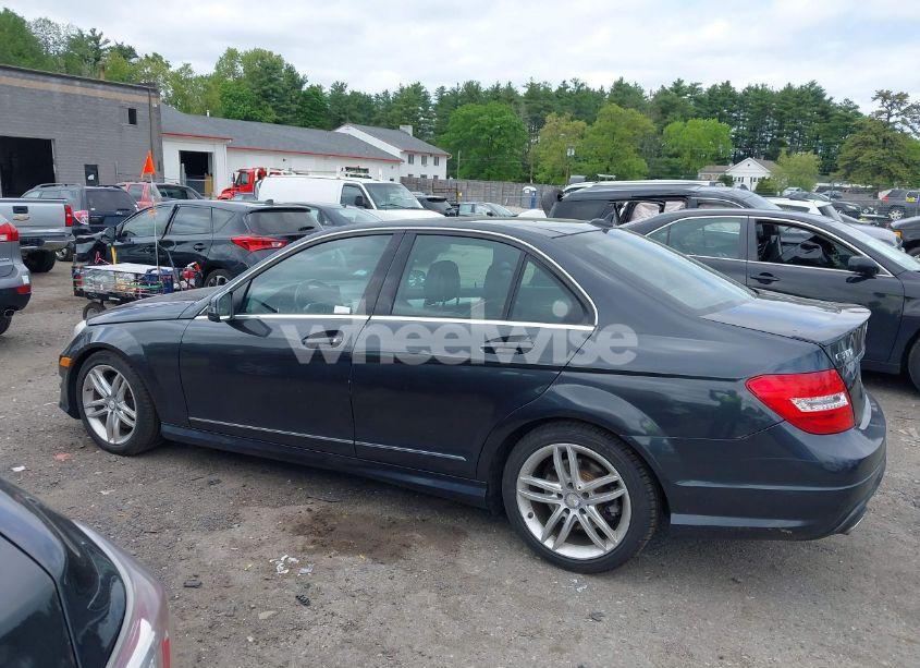 Photo 14 of 2014 Mercedes-benz C 300 LUXURY 4MATIC/SPORT 4MATIC (VIN WDDGF8AB2EA937399)