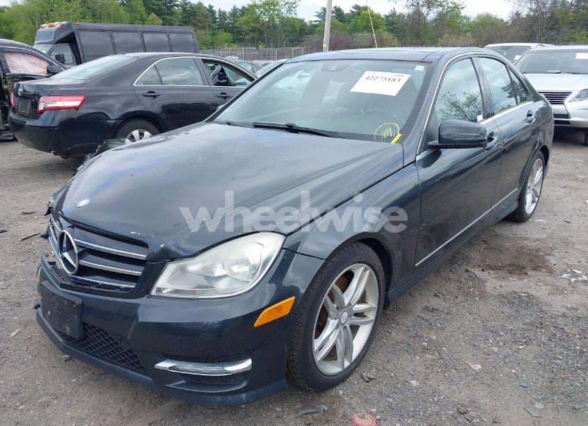Photo 2 of 2014 Mercedes-benz C 300 LUXURY 4MATIC/SPORT 4MATIC (VIN WDDGF8AB2EA937399)