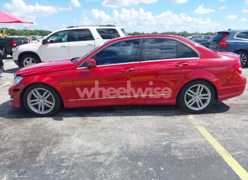 Photo 14 of 2014 Mercedes-benz C 300 LUXURY 4MATIC/SPORT 4MATIC (VIN WDDGF8AB2EA943252)