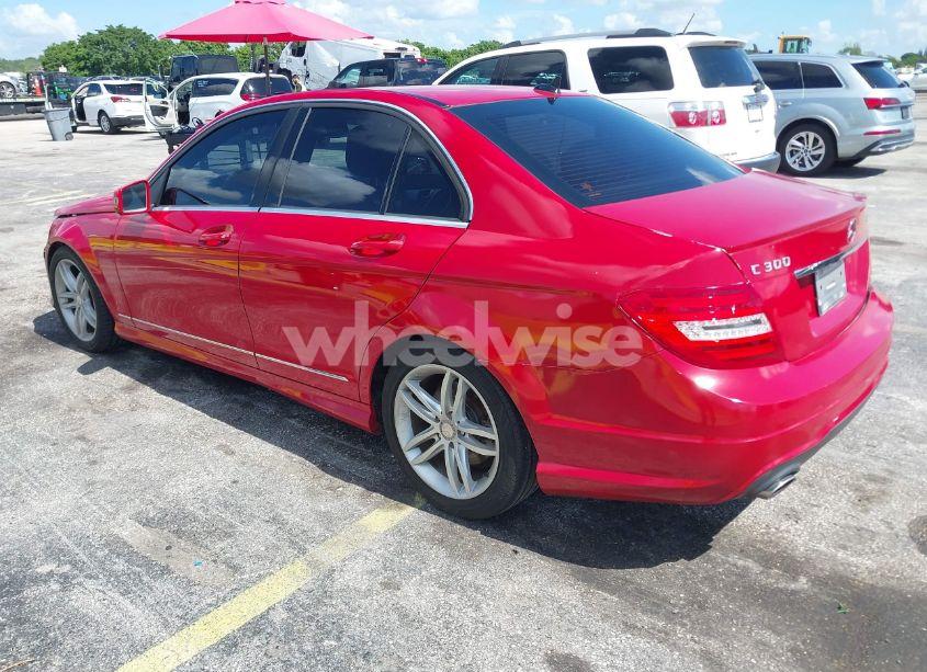 Photo 3 of 2014 Mercedes-benz C 300 LUXURY 4MATIC/SPORT 4MATIC (VIN WDDGF8AB2EA943252)