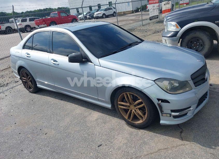 2013 Mercedes-benz C 300 LUXURY 4MATIC/SPORT 4MATIC (VIN WDDGF8AB3DR280578) main photo