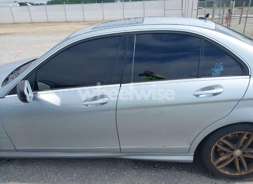 Photo 14 of 2013 Mercedes-benz C 300 LUXURY 4MATIC/SPORT 4MATIC (VIN WDDGF8AB3DR280578)