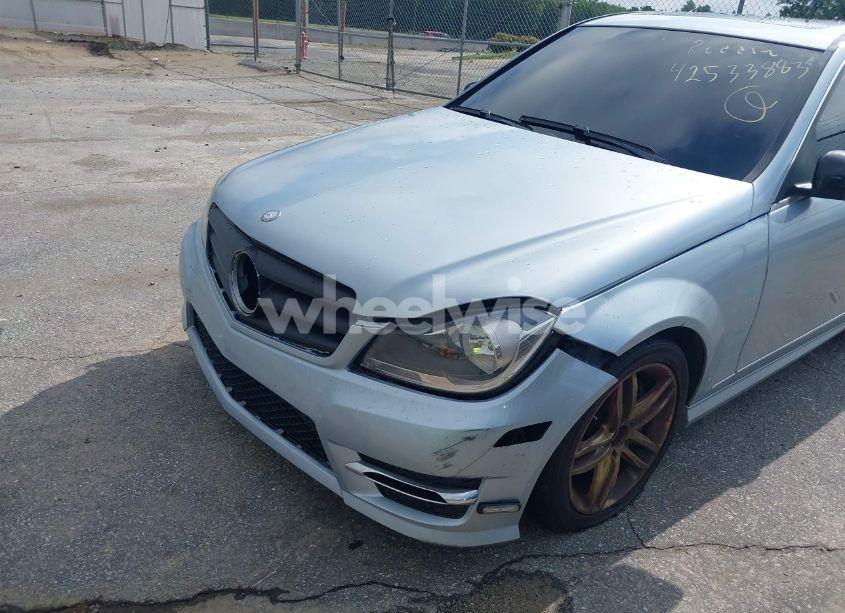 Photo 6 of 2013 Mercedes-benz C 300 LUXURY 4MATIC/SPORT 4MATIC (VIN WDDGF8AB3DR280578)