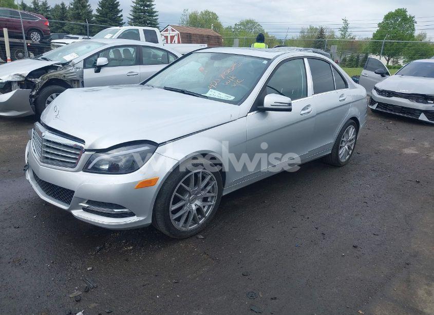 Photo 2 of 2014 Mercedes-benz C 300 LUXURY 4MATIC/SPORT 4MATIC (VIN WDDGF8AB4EG227658)
