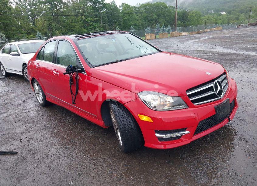 2014 Mercedes-benz C 300 LUXURY 4MATIC/SPORT 4MATIC (VIN WDDGF8AB4ER318837) main photo