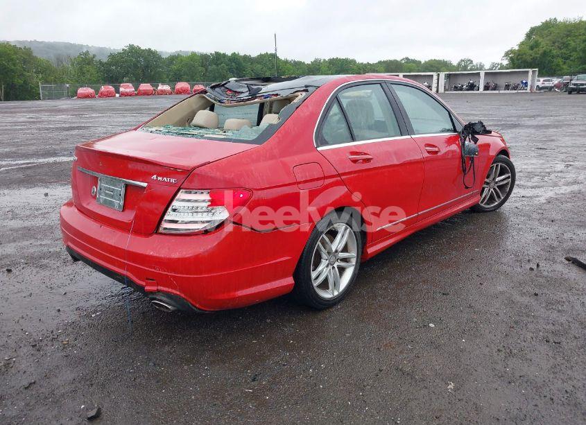 Photo 4 of 2014 Mercedes-benz C 300 LUXURY 4MATIC/SPORT 4MATIC (VIN WDDGF8AB4ER318837)