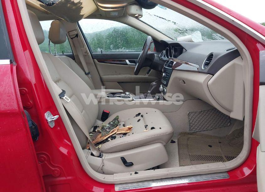 Photo 5 of 2014 Mercedes-benz C 300 LUXURY 4MATIC/SPORT 4MATIC (VIN WDDGF8AB4ER318837)