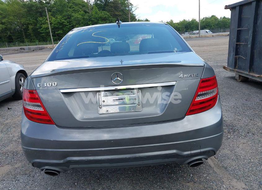 Photo 15 of 2014 Mercedes-benz C 300 (VIN WDDGF8AB5ER322122)
