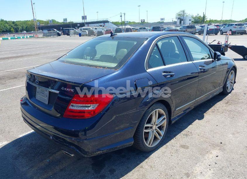 Photo 4 of 2013 Mercedes-benz C 300 LUXURY 4MATIC/SPORT 4MATIC (VIN WDDGF8AB6DR265878)